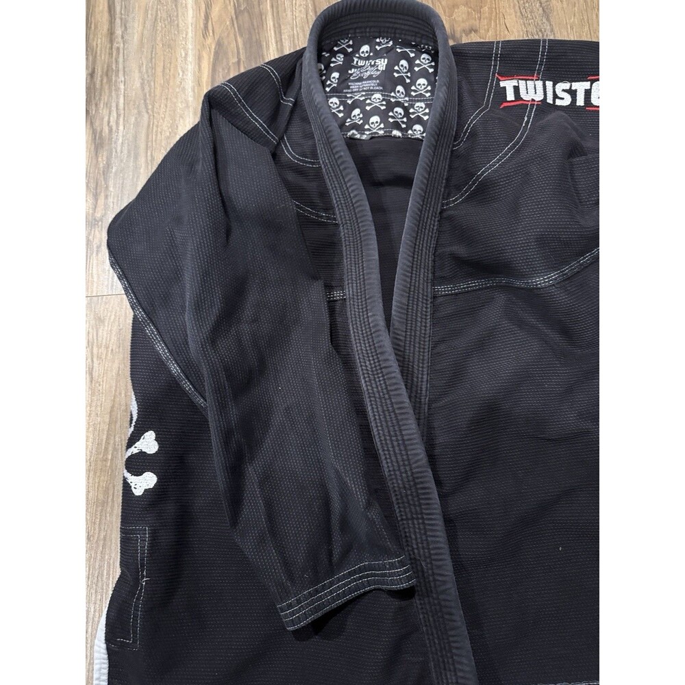 Twister Black BJJ Gi, Brazilian Jiu Jitsu Gi/Uniform Size A2